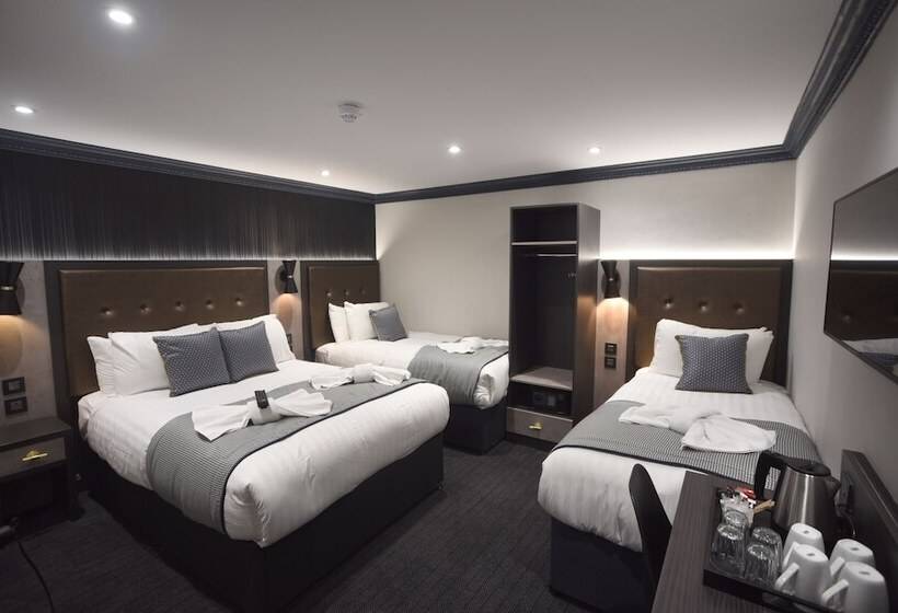 디럭스 4인 룸, The House Of Toby