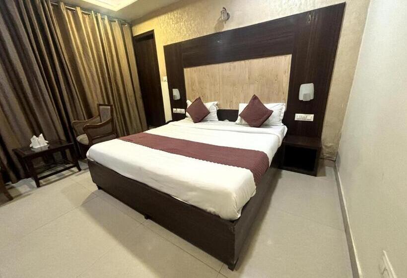 Deluxe Svit Kingsäng, Waves