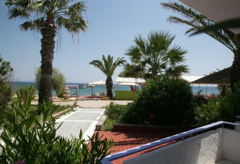 חדר סטנדרט נוף לים עם מרפסת, Kefalonia Beach Hotel & Bungalows