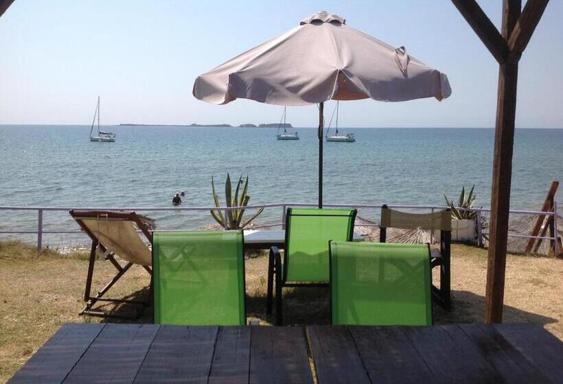 חדר סטנדרט לארבעה נוף לים, Kefalonia Beach Hotel & Bungalows