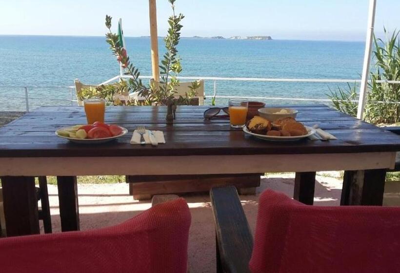 חדר סטנדרט לארבעה נוף לים, Kefalonia Beach Hotel & Bungalows