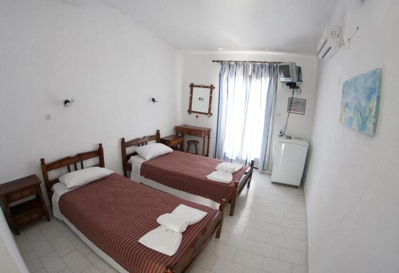 חדר סטנדרט עם מרפסת ונוף לגינה, Kefalonia Beach Hotel & Bungalows