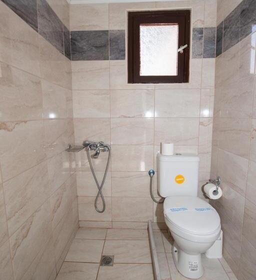 חדר לארבעה סטנדרטי עם מרפסת, Kefalonia Beach Hotel & Bungalows