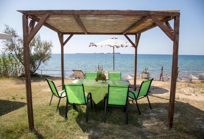 חדר סטנדרט לארבעה נוף לים, Kefalonia Beach Hotel & Bungalows