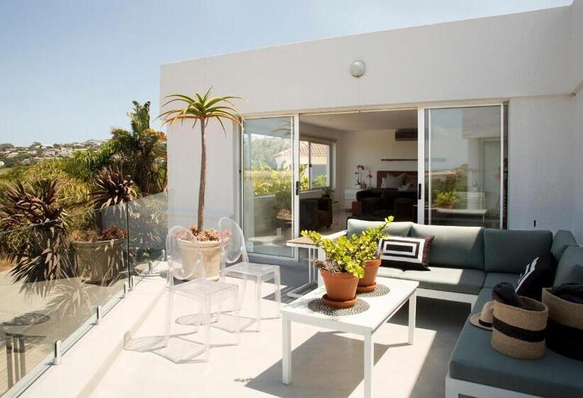 Апартаменты Deluxe 2 Спальни, Sunshowers Plett