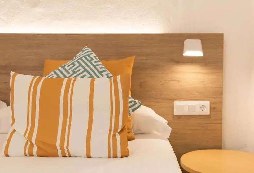 Huoneisto 1 Makuuhuone Parveke, R2 Maryvent Beach Apartments
