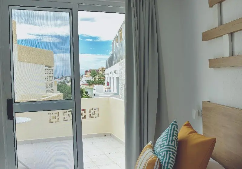 Huoneisto 1 Makuuhuone Merinäkymä, R2 Maryvent Beach Apartments