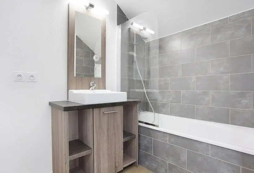Huoneisto 2 Makuuhuonetta, Residence Odalys Aquisana