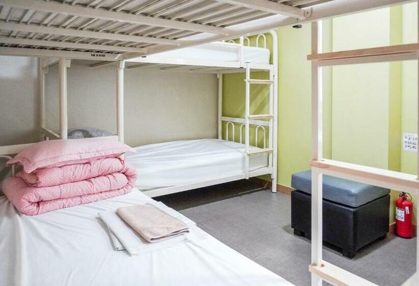 Cama en Habitación Compartida, Dongseongro Zero Guesthouse
