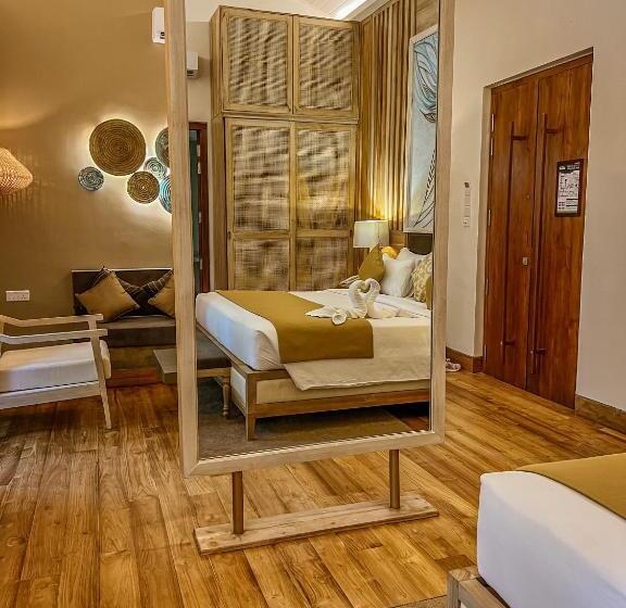 Полулюкс, Sigiriya