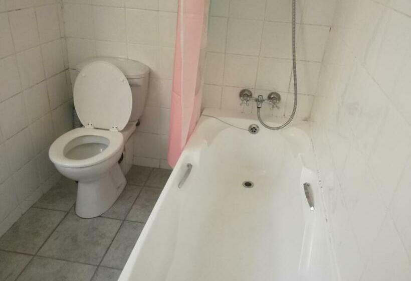 标准间, Valley Guest House