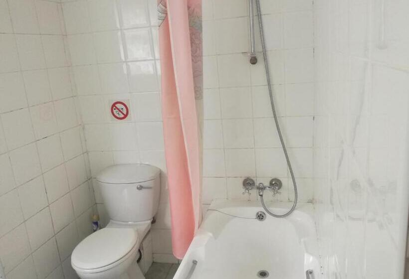 标准间, Valley Guest House