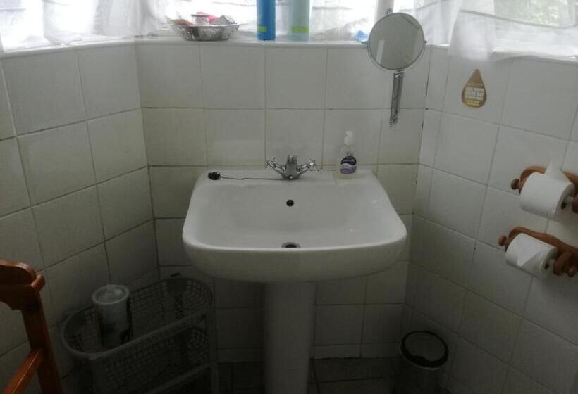 标准间, Valley Guest House