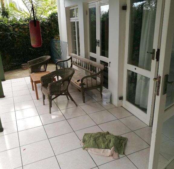 标准间, Valley Guest House