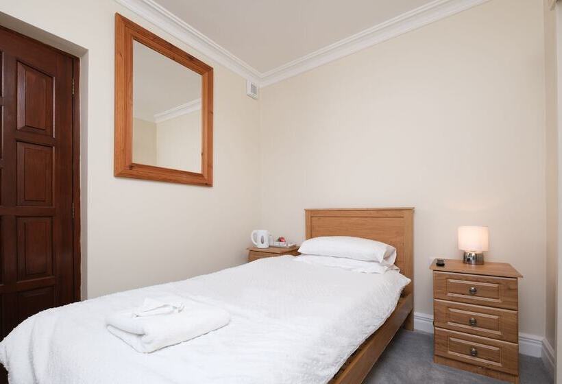 标准单人间, Four Seasons B&b