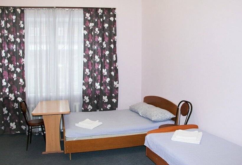 エコノミートリプルルーム, Allis Hall Hostel