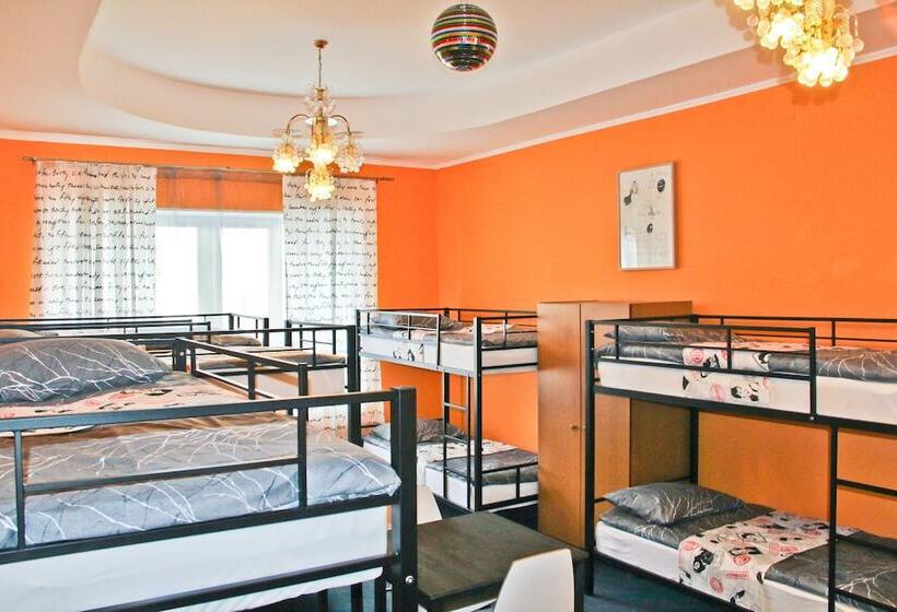 共用房间的床, Allis Hall Hostel