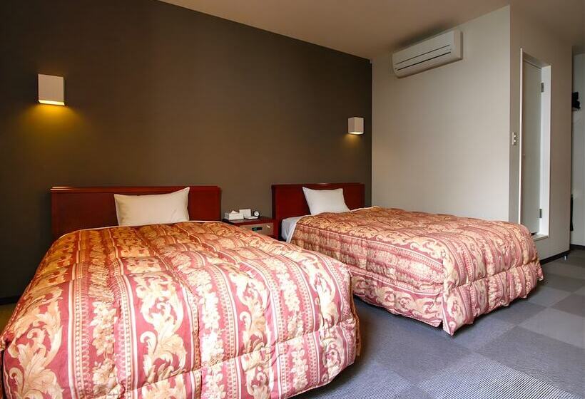 Номер Стандарт, Livemax Budget Hamamatsu Ekimae