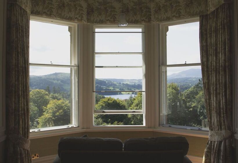 Superior room with lake view, Merewood Country House