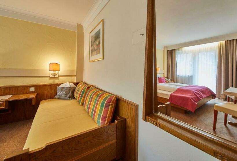 标准间, Schachner