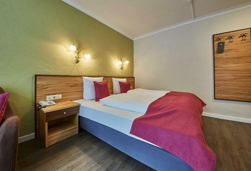 舒适型房间, Schachner