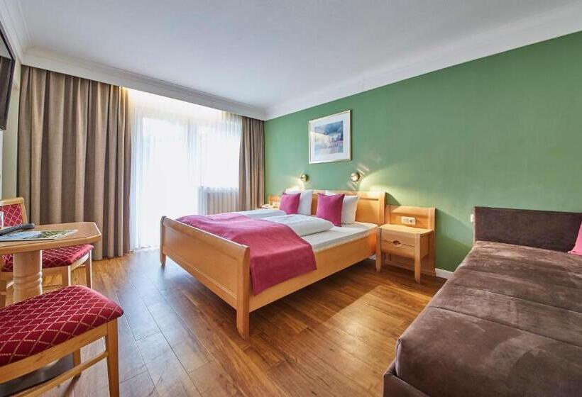 Comfort room with mountain view, Schachner