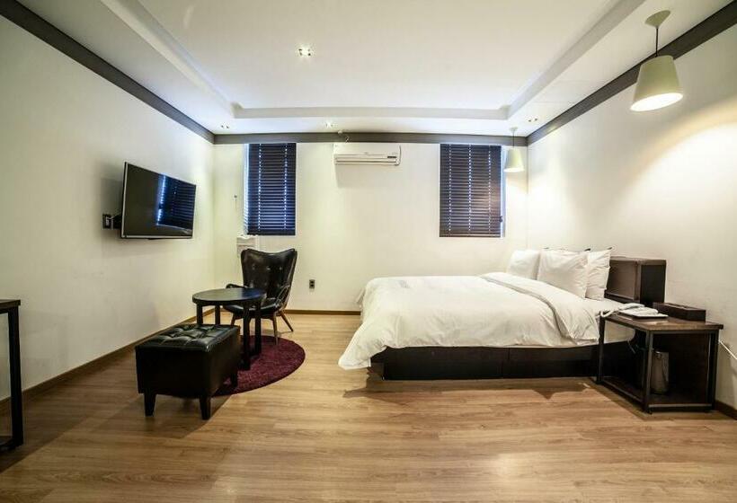 豪华房间, Stay 53