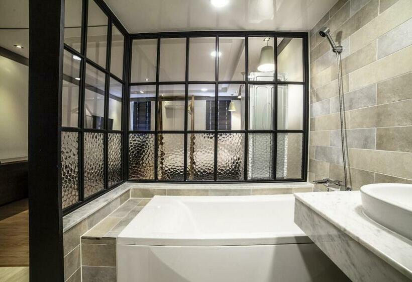 豪华房间, Stay 53