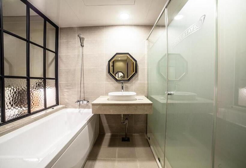 豪华房间, Stay 53