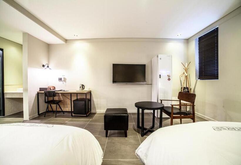 豪华房间, Stay 53