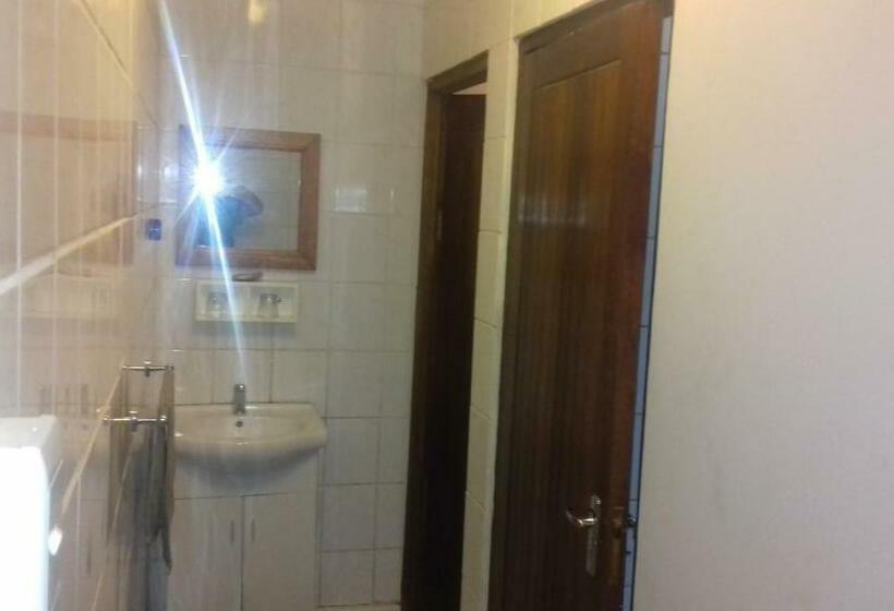 ファミリールーム, Imka Trinity Retreat