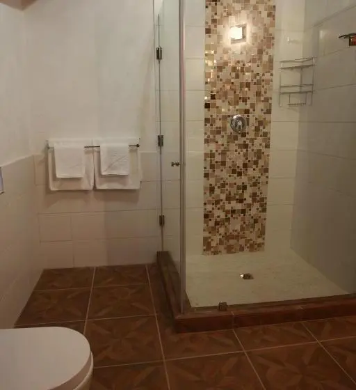 ガーデンビュースタンダードルーム, Woodlands Guest House