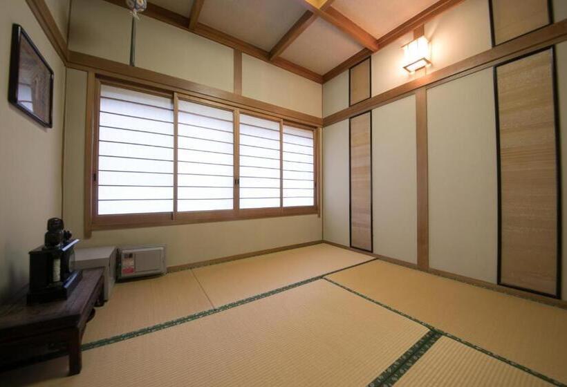 Quarto Estandar, Housenkaku
