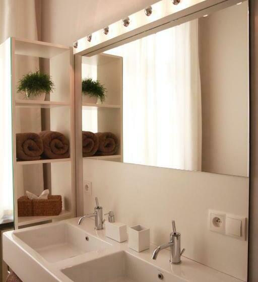 غرفة قياسية, B&b @ Room's