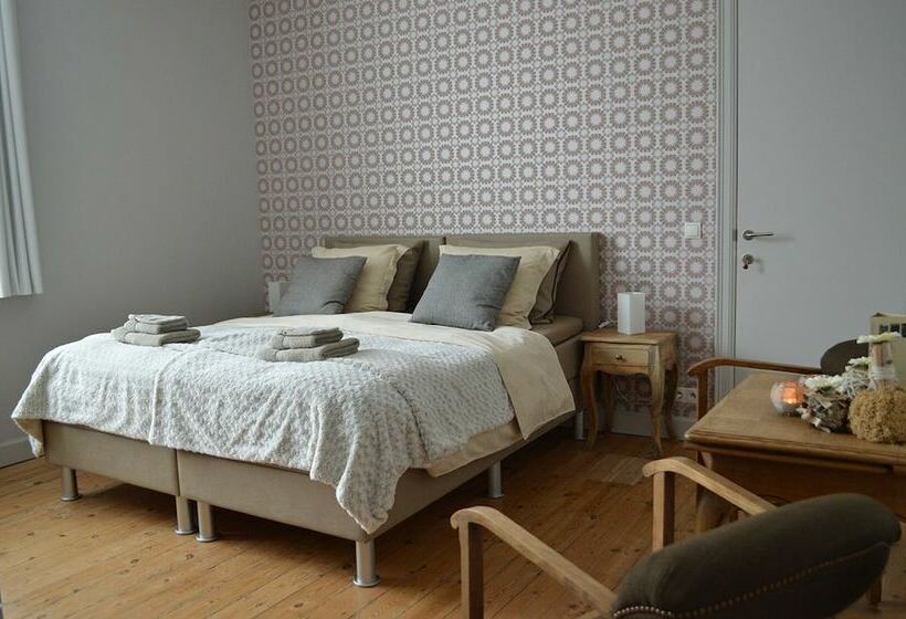 غرفة قياسية, B&b @ Room's