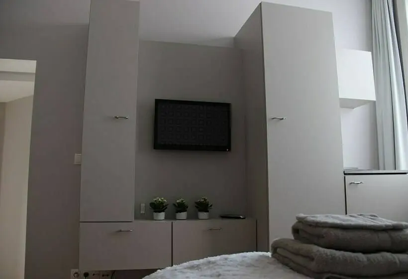 Standard-huone, B&b @ Room's