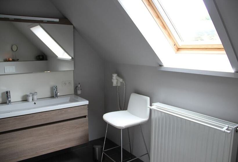 غرفة قياسية, B&b @ Room's