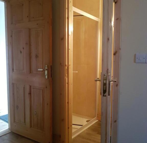 غرفة قياسية, Doolinsunset