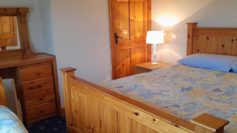 غرفة قياسية ثلاثية ذات اطلالة, Doolinsunset