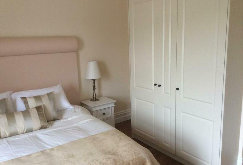 Номер Deluxe, St Columbs House