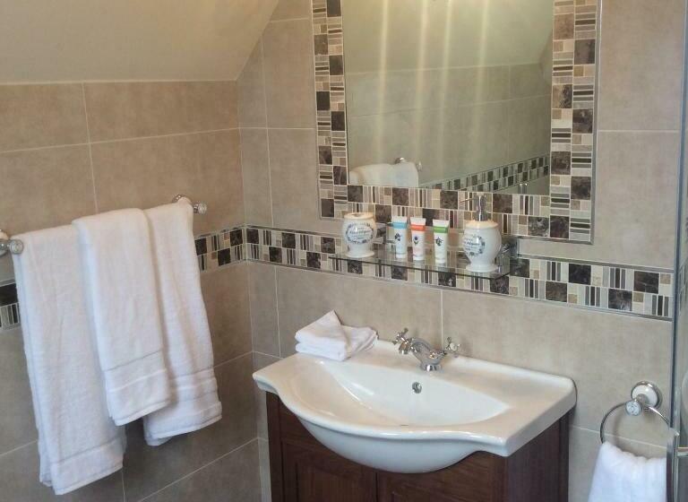 סוויטת ג'וניור, St Columbs House