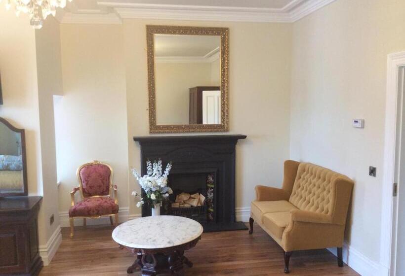 Люкс Superior, St Columbs House