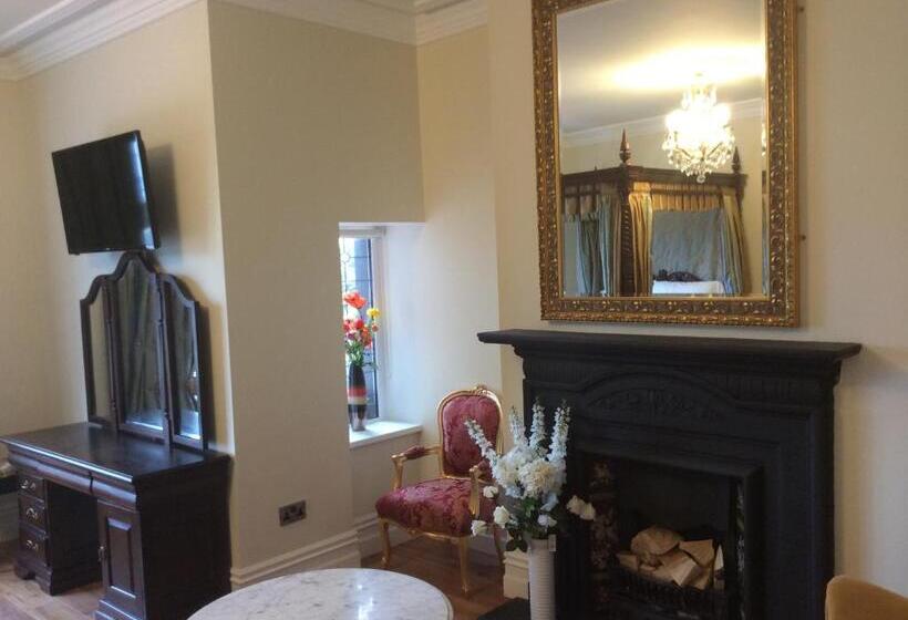 Люкс Superior, St Columbs House