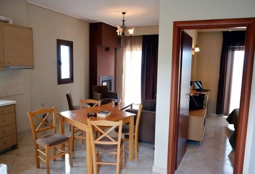 Люкс, Evia Hotel & Suites