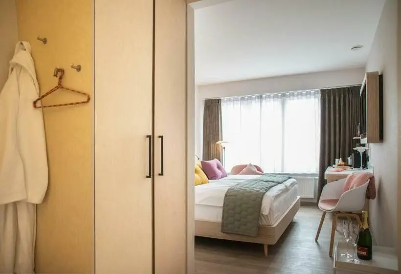 Deluxe-huone, Abc