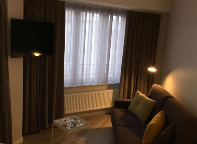 디럭스 패밀리 룸, Abc