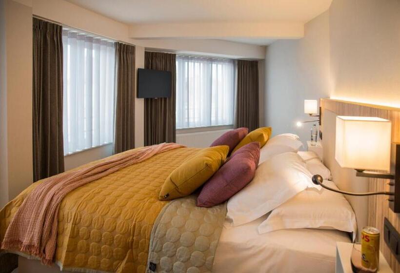 디럭스 패밀리 룸, Abc