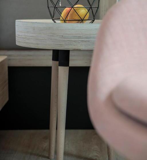 디럭스 패밀리 룸, Abc