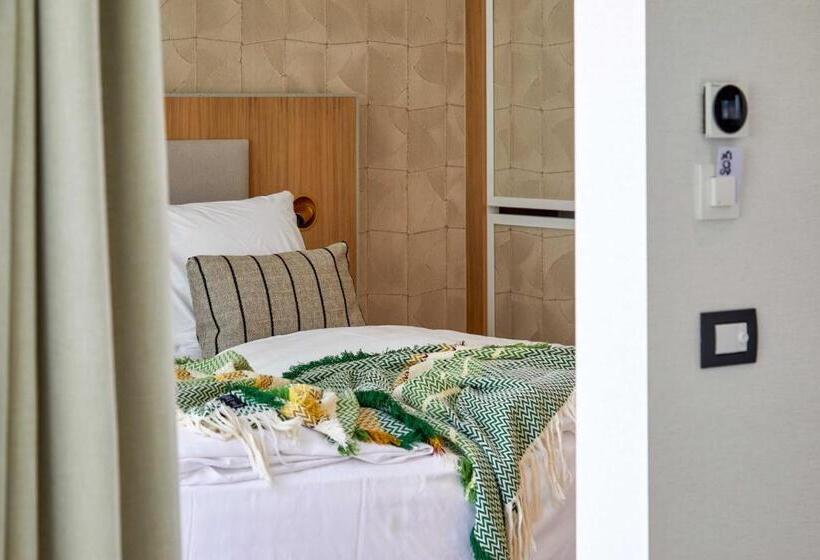 패밀리 스위트, Abc