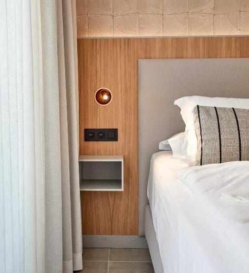Family Suite, Abc